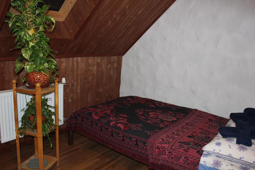 Krapi Guesthouse Treimani Quarto foto