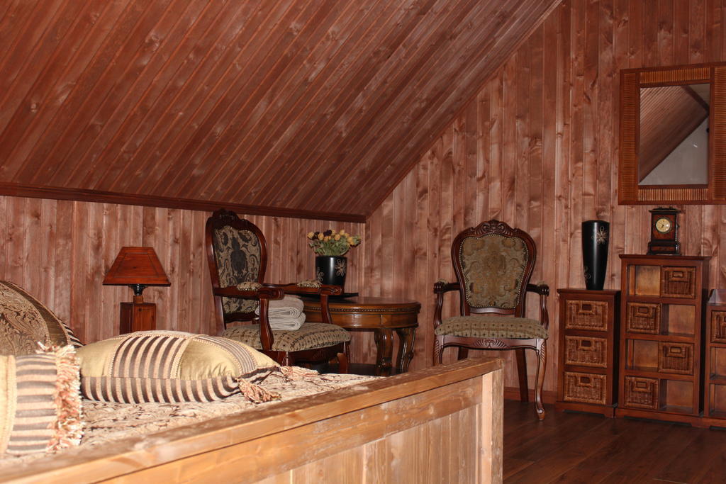 Krapi Guesthouse Treimani Quarto foto