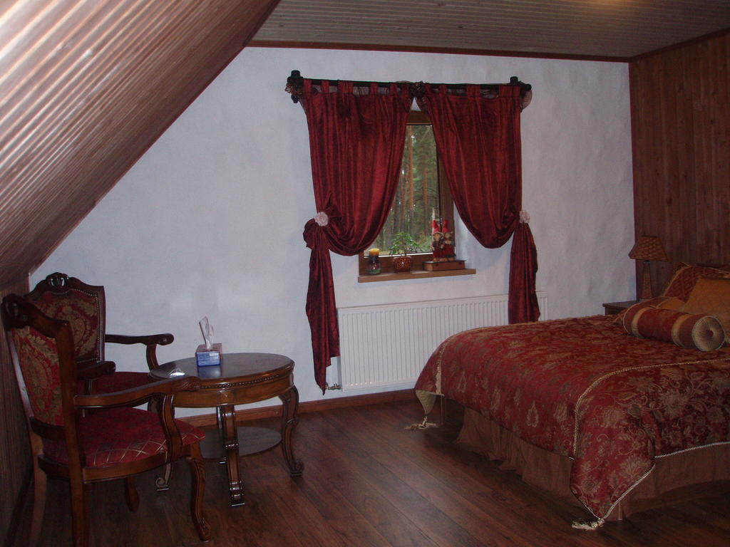 Krapi Guesthouse Treimani Quarto foto
